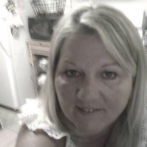 Meet your Posher, Debra